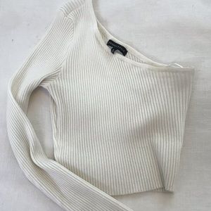 One shoulder crop top